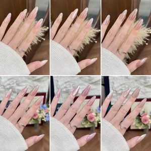 Elegante lange Mandel-Aurora-Cat-Eye-Aufdrücknägel in schillerndem Perlrosa-Finish