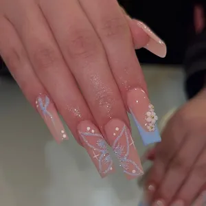Faux Ongles à Presser Long Coffin Papillon Bleu Design Fleur 3D Élégant French Tip Faux Ongles pour Femmes Quotidien Fête Manucure