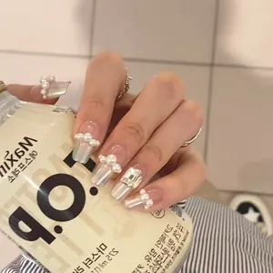 Creamy White Aurora Press On Nails Short Square French Fake Nails With Artificial Pearl Rhinestone Removable Manicure Women DIY Nail Art Decoration