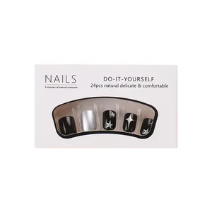 Set de 24 uñas postizas cortas de estrella plateada con acabado negro y espejo plata