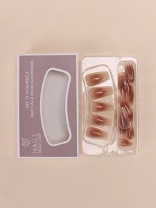 Kit di 24 unghie finte a ballerina nude sfumate con confezione per unghie fai-da-te