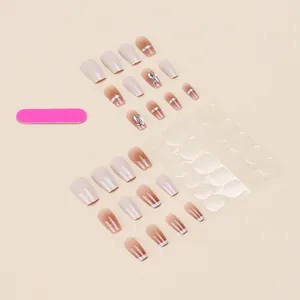 Kit de uñas postizas blanco perla con cromo espejo francés y detalles de diamantes