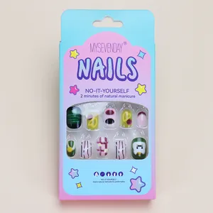 Kit de 24 faux ongles colorés pour enfants avec motifs mignons en boîte cadeau