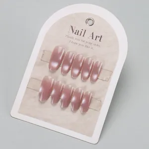Cat eye press-on nails in Morandi purple gradient with oval shape and pearlescent finish