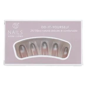 Rosa Cat-Eye Kunstnägel Set mit Glitzerverlauf in der Einzelhandelsverpackung