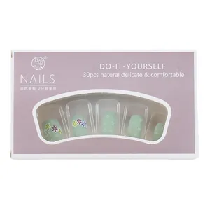 Set uñas postizas cortas flores macaron con puntos 3D en estuches lavanda