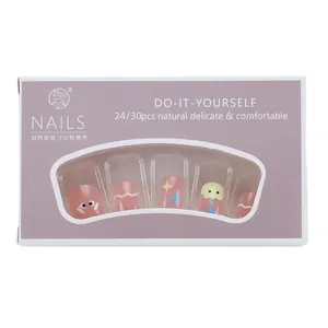 Kit de faux ongles rose fait main avec motifs étoiles et finition miroir chrome