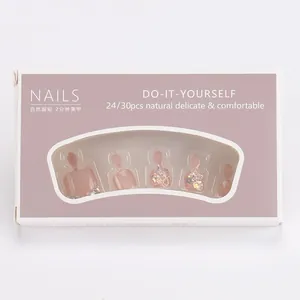 Confezione di unghie per piedi rosa cat eye con glitter e decorazioni brillanti