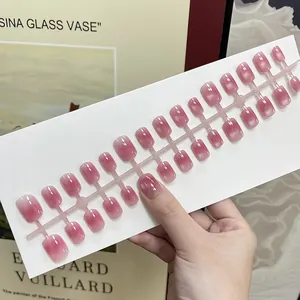 Pink and purple cat-eye gradient short square fake nails with shimmering pearlescent finish