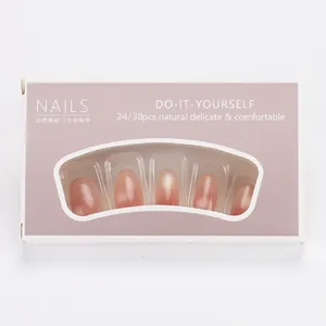 Set unghie finte effetto occhi di gatto sfumate rosa con lucentezza naturale in confezione