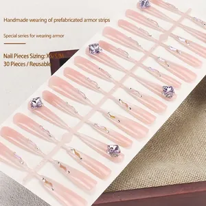 Faux ongles faits main rose clair forme cercueil avec strass violets et 30 pièces réutilisables
