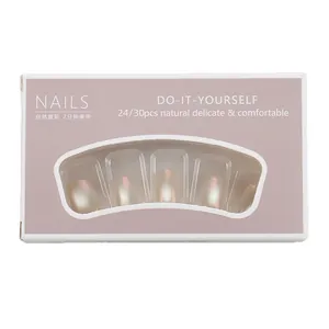Faux ongles œil de chat aurora avec dégradé nacré et boîte à fenêtre transparente
