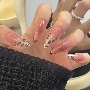 Französisch Nude Rosa Farbverlauf Leopardenmuster Künstliche Nägel Lange Mandelform Stiletto Künstliche Nägel Für Damen Alltag Party Maniküre Dekoration DIY Nägel