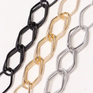 Fashion geometric metal waist chains in black, gold and silver with textured links