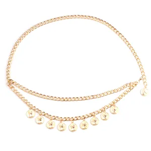 Chaîne de taille dorée multicouche avec pendentifs pièces de monnaie et fermoir homard