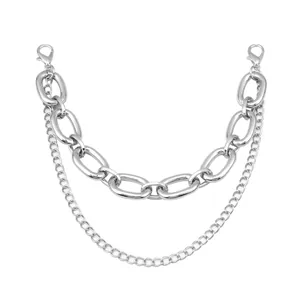 Polierte silberne zweilagige Metalltaschenkette mit Gliedern und Karabinerhaken