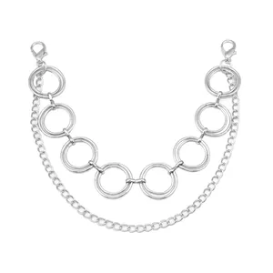 Zweilagige silberne Metall-Taschenkette mit großen Ringen und Karabinerhaken