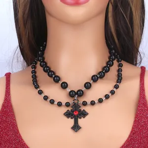 Collier gothique double perle noire avec pendentif croix vintage et pierre gemme rouge