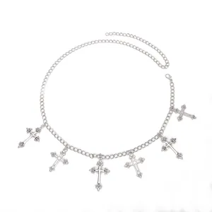 Zilveren hip-hop heupketting met vintage kruishangers en een verstelbare metalen sluiting