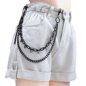 Catena per pantaloni punk nera a tre strati con borchie metalliche stile streetwear