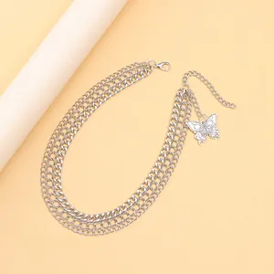 Dreilagige silberne Metallschuhketten mit Schmetterlingsanhänger und Karabinerverschluss