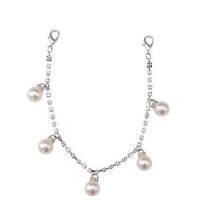 Silver shoe chain with sparkling rhinestones and five elegant white pearl charms