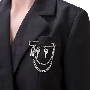 Punk Alloy Safety Pin Brooch Double Chain Lock Key Star Moon Heart Pendant Unisex Streetwear Jacket Jewelry Decoration