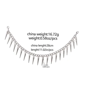 Detailed view of punk hat accessory with spikes and lobster clasps, 28cm length chain