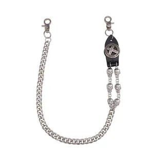 Punk Silber Geldbörsenkette mit doppelten Totenkopf Anhängern, Leder und Metallkreuz