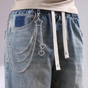 Chaîne de pantalon multicouche argentée avec boucle étoile et pendentifs cœur brillants