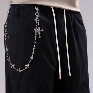 Chaîne de jean gothique rétro avec croix argentée pour un style punk streetwear