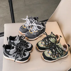Chaussures Mode Enfant Respirantes en Cuir Synthétique et Mesh Baskets Patchwork Semelle en Caoutchouc Antidérapante Chaussures de Sport
