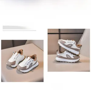 Dettaglio delle scarpe da ginnastica traspiranti per bambini in mesh e pelle con velcro