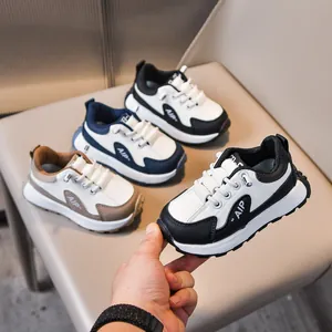 Scarpe Sportive Casual per Bambini Leggere Antiscivolo Suola Morbida Sneakers Daddy per Ragazzi e Ragazze Bambini Piccoli Camminata Quotidiana All'aperto