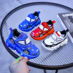 Baskets LED Lumineuses pour Enfants Design Voiture de Course Dessin Animé Chaussures de Sport Mode Garçons Filles Scratch