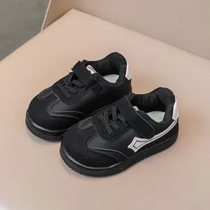 Sneakers nere classiche per bambini con velcro e suola morbida per ragazzi e ragazze