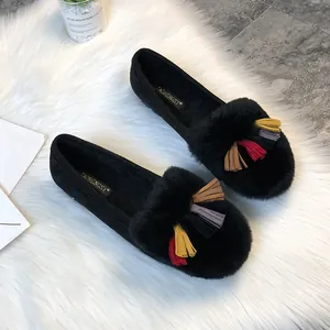 Γυναικεία Χειμερινά Loafers από Τεχνητή Γούνα Ζεστά Λούτρινα Μοκασίνια Πολύχρωμες Φούντες Casual Παπούτσια Βαμβακερά