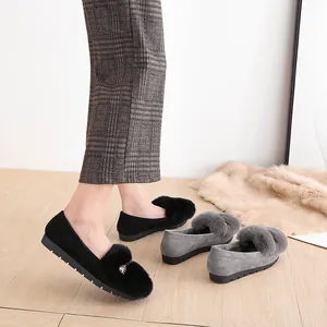 Dames suède loafers met pluche bont en dikke zool in zwart en grijs voor de winter