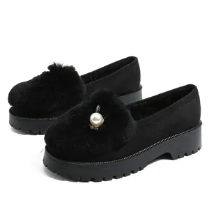 Mocassins à plateforme noirs pour femmes avec fausse fourrure et oreilles de lapin perlées