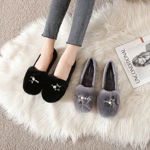 Pluche loafers van konijnenbont met ster-parel accenten en antislipzool voor winter