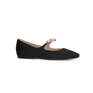 Elegante zwarte Mary Jane ballerina's met roze strikbandje en dunne zool