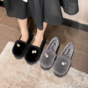 Damen Winter Plüsch Loafer mit Plateausohle und Perlenschnalle in Grau und Schwarz