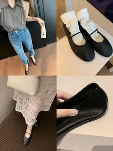 Chaussures Mary Jane plates noires à bout rond avec fine bride et détails de style