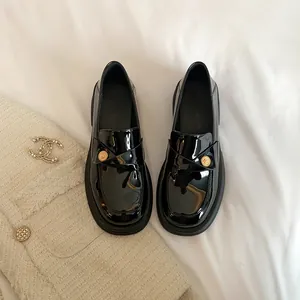 Mocasines de Charol Vintage para Mujer Con Hebilla de Metal de Moneda de Oro Plataforma Tacón Medio Zapatos Slip-On Casuales