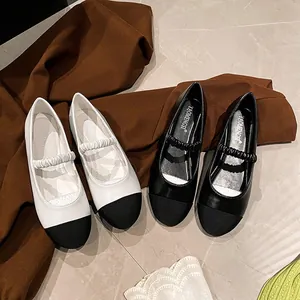 Chaussures plates Mary Jane classiques bicolores à bout rond avec bride élastique pour femme