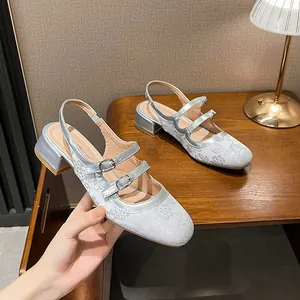 Zilveren jacquard Mary Jane pumps met blokhak en dubbele bandjes voor dames mode