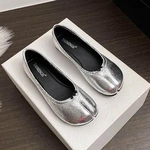 Women Split Toe Tabi Flats Sheepskin Metallic Mirror Ballet Shoes Casual Slip On Comfortable Dress Flat Shoes For Lady