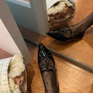 Women's French Retro Pointed Toe Bow Patent Leather Mary Jane Flats Elegant T-Strap Low Cut Wedding Banquet Dress Shoes