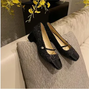 Dames Elegante Mary Jane Blokhak Pumps Glitter Pailletten Lakleer Vierkante Neus Enkele Schoenen Met Parelbandje Feest