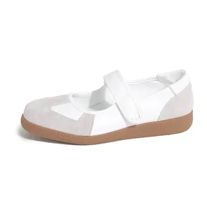 Sneakers Mary Jane retrò con doppio velcro e suola in gomma per donna